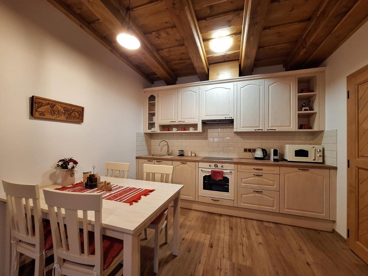 Jezerne Apartment